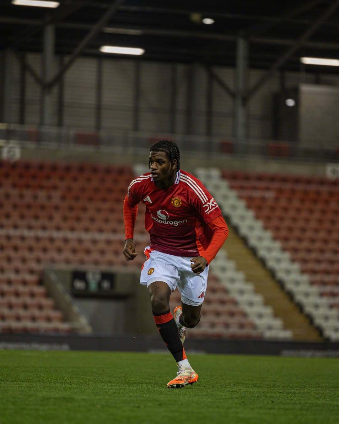 AYX-锐不可当引爆全场！，科维托娃意外战胜曼联赛场气氛高涨的简单介绍