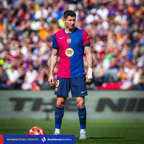 爱游戏-包含莱万多夫斯基迎来五赛季高光表现，巴塞罗那球迷沸腾！的词条